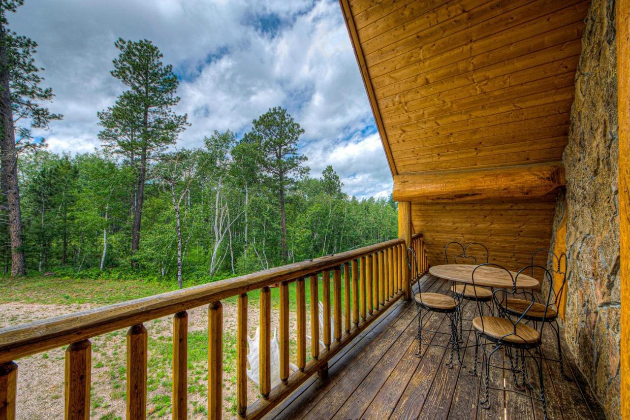 Tetro Rock Retreat Villa Deadwood Exterior photo